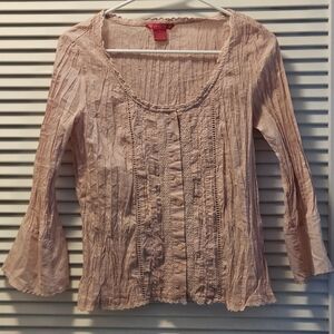 Sunny Leigh blouse sz small, flair sleeves. Pretty pale mauve color.